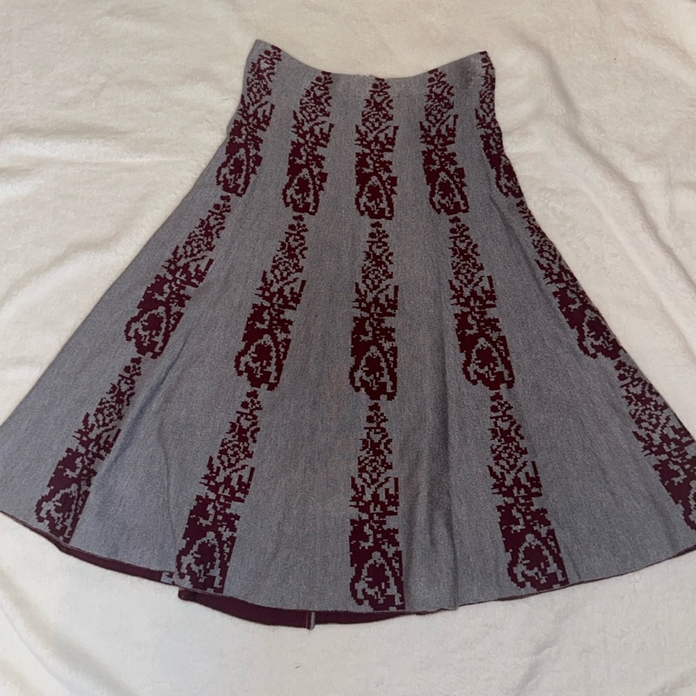 High Waister Grey & Burgundy Skirt